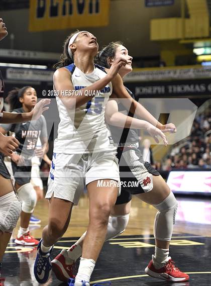 Thumbnail 1 in Mater Dei vs. Windward (CIF-SS Open Division) photogallery.