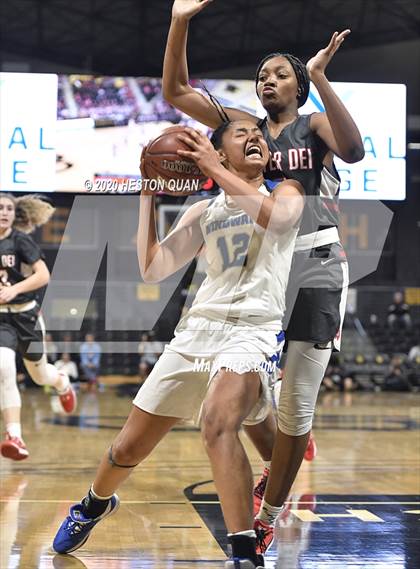 Thumbnail 2 in Mater Dei vs. Windward (CIF-SS Open Division) photogallery.
