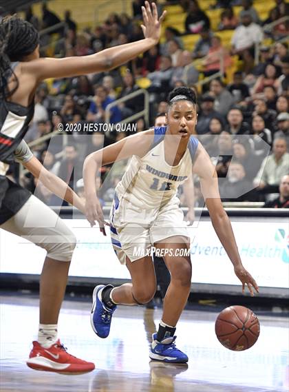 Thumbnail 2 in Mater Dei vs. Windward (CIF-SS Open Division) photogallery.