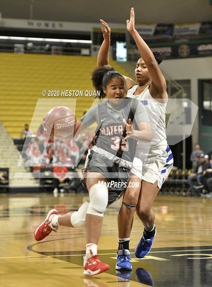Thumbnail 2 in Mater Dei vs. Windward (CIF-SS Open Division) photogallery.