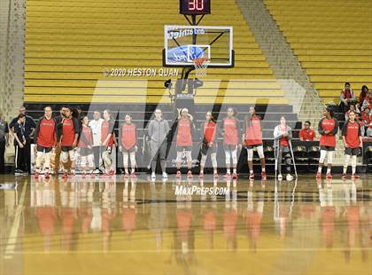 Thumbnail 3 in Mater Dei vs. Windward (CIF-SS Open Division) photogallery.