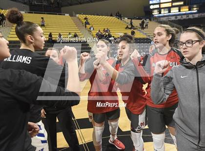 Thumbnail 3 in Mater Dei vs. Windward (CIF-SS Open Division) photogallery.