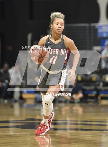 Thumbnail 1 in Mater Dei vs. Windward (CIF-SS Open Division) photogallery.