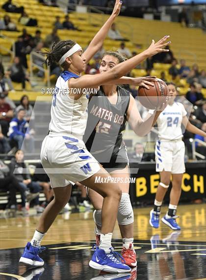 Thumbnail 3 in Mater Dei vs. Windward (CIF-SS Open Division) photogallery.