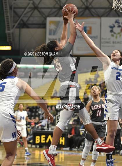Thumbnail 3 in Mater Dei vs. Windward (CIF-SS Open Division) photogallery.