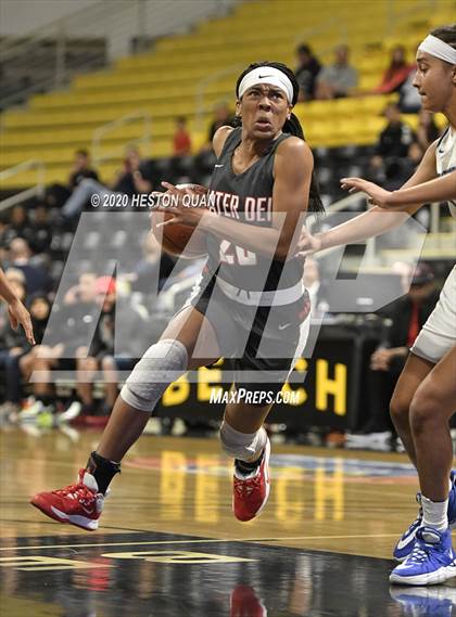 Thumbnail 3 in Mater Dei vs. Windward (CIF-SS Open Division) photogallery.
