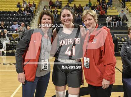 Thumbnail 2 in Mater Dei vs. Windward (CIF-SS Open Division) photogallery.