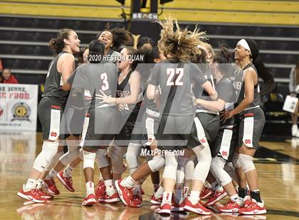 Thumbnail 2 in Mater Dei vs. Windward (CIF-SS Open Division) photogallery.