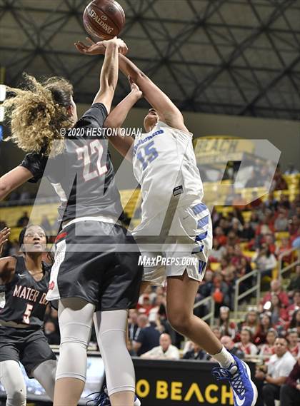 Thumbnail 1 in Mater Dei vs. Windward (CIF-SS Open Division) photogallery.