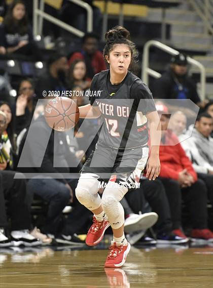 Thumbnail 2 in Mater Dei vs. Windward (CIF-SS Open Division) photogallery.