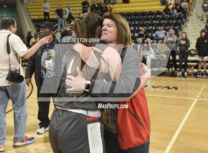 Thumbnail 3 in Mater Dei vs. Windward (CIF-SS Open Division) photogallery.