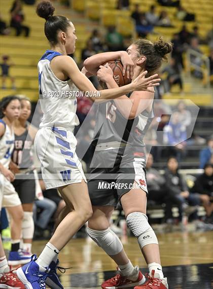 Thumbnail 1 in Mater Dei vs. Windward (CIF-SS Open Division) photogallery.