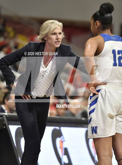 Thumbnail 1 in Mater Dei vs. Windward (CIF-SS Open Division) photogallery.