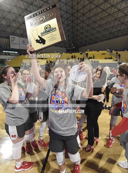 Thumbnail 3 in Mater Dei vs. Windward (CIF-SS Open Division) photogallery.