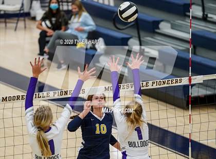 Thumbnail 3 in Mooresville vs. Brownsburg (IHSAA 4A Sectional) photogallery.