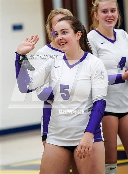 Thumbnail 1 in Mooresville vs. Brownsburg (IHSAA 4A Sectional) photogallery.