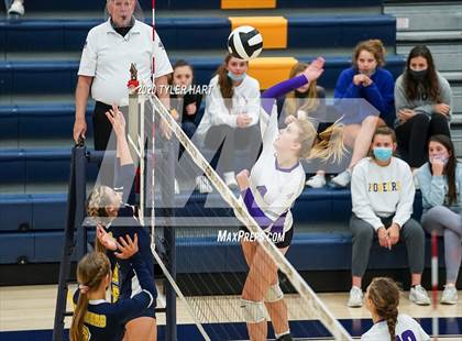 Thumbnail 1 in Mooresville vs. Brownsburg (IHSAA 4A Sectional) photogallery.