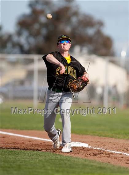 Thumbnail 2 in Sonora @ Manteca photogallery.