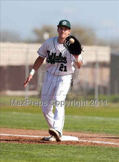 Thumbnail 1 in Sonora @ Manteca photogallery.