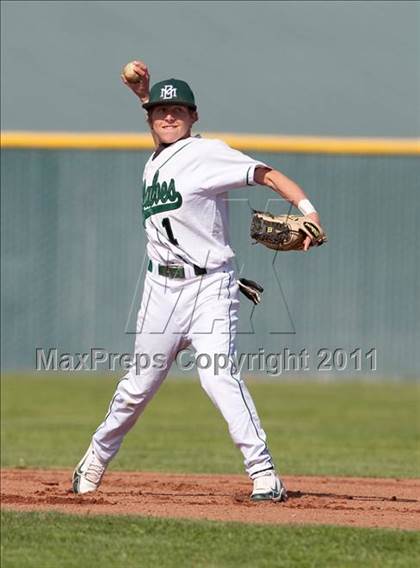 Thumbnail 3 in Sonora @ Manteca photogallery.