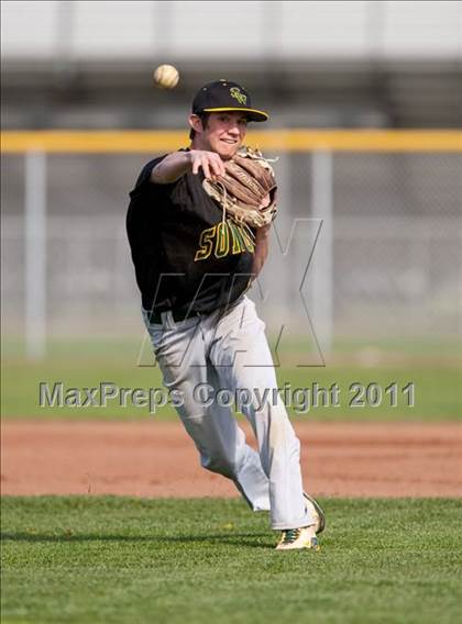 Thumbnail 2 in Sonora @ Manteca photogallery.