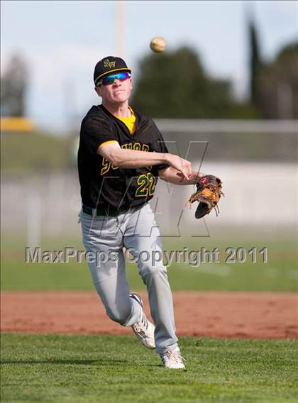 Thumbnail 2 in Sonora @ Manteca photogallery.
