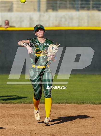 Thumbnail 1 in Mira Costa vs. St. John's photogallery.