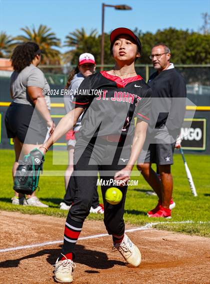 Thumbnail 3 in Mira Costa vs. St. John's photogallery.