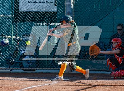 Thumbnail 3 in Mira Costa vs. St. John's photogallery.
