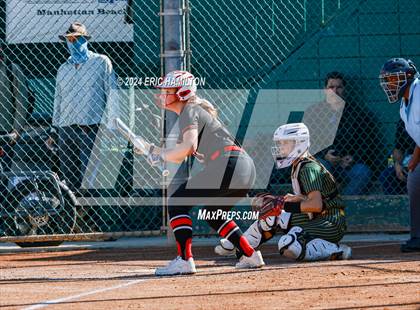 Thumbnail 3 in Mira Costa vs. St. John's photogallery.