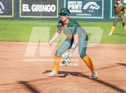 Thumbnail 3 in Mira Costa vs. St. John's photogallery.