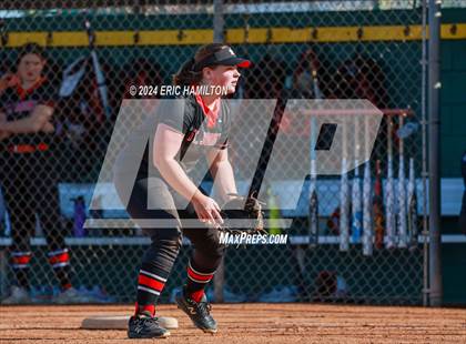 Thumbnail 2 in Mira Costa vs. St. John's photogallery.