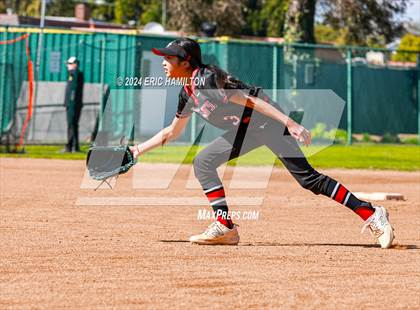 Thumbnail 1 in Mira Costa vs. St. John's photogallery.