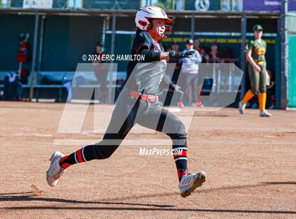 Thumbnail 3 in Mira Costa vs. St. John's photogallery.
