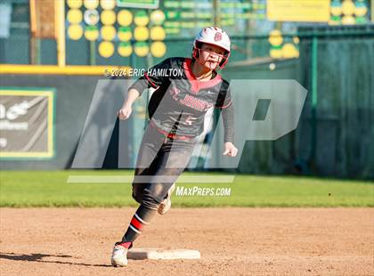 Thumbnail 2 in Mira Costa vs. St. John's photogallery.