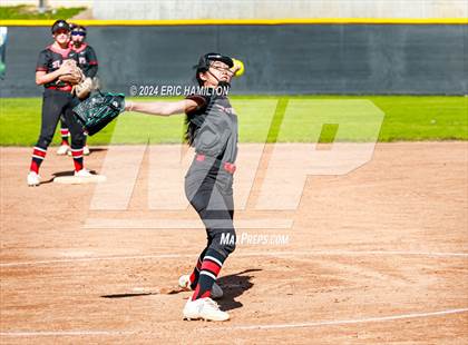 Thumbnail 2 in Mira Costa vs. St. John's photogallery.
