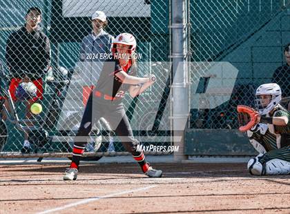 Thumbnail 2 in Mira Costa vs. St. John's photogallery.