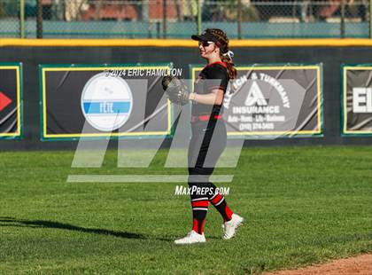 Thumbnail 2 in Mira Costa vs. St. John's photogallery.