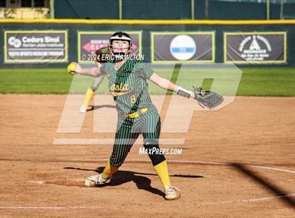 Thumbnail 3 in Mira Costa vs. St. John's photogallery.