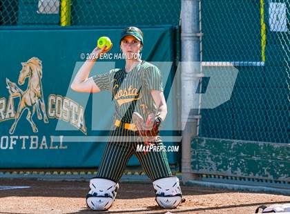 Thumbnail 1 in Mira Costa vs. St. John's photogallery.