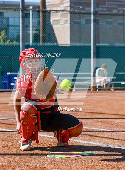 Thumbnail 2 in Mira Costa vs. St. John's photogallery.