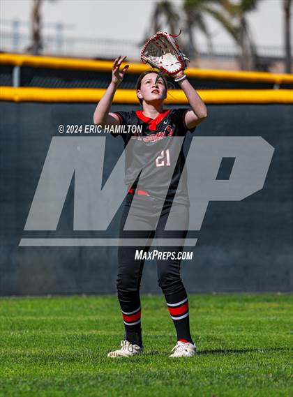 Thumbnail 3 in Mira Costa vs. St. John's photogallery.