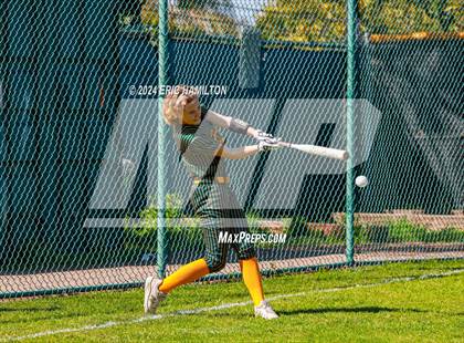 Thumbnail 2 in Mira Costa vs. St. John's photogallery.