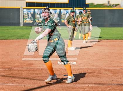 Thumbnail 3 in Mira Costa vs. St. John's photogallery.