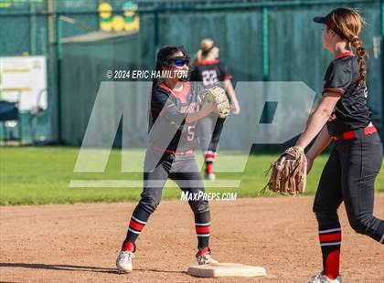 Thumbnail 1 in Mira Costa vs. St. John's photogallery.