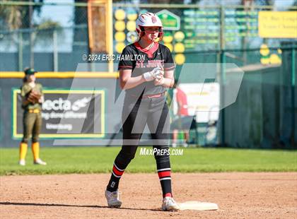 Thumbnail 1 in Mira Costa vs. St. John's photogallery.