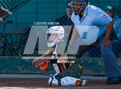 Thumbnail 2 in Mira Costa vs. St. John's photogallery.