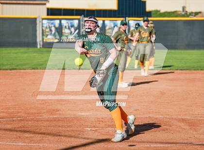 Thumbnail 2 in Mira Costa vs. St. John's photogallery.