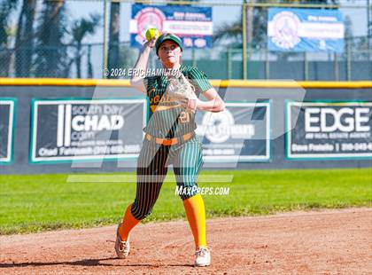 Thumbnail 2 in Mira Costa vs. St. John's photogallery.