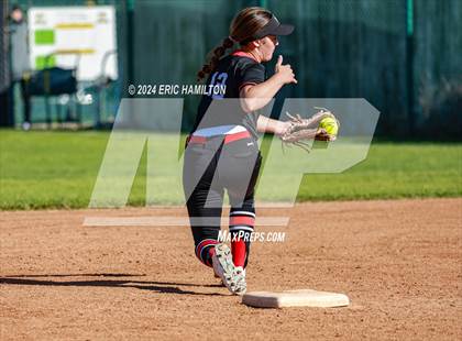 Thumbnail 1 in Mira Costa vs. St. John's photogallery.